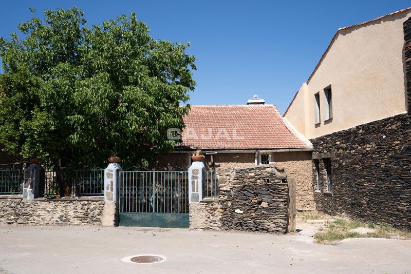 Casa en venta Riaza, Segovia. Ref: 1463. Cajal Gestión Inmobiliaria