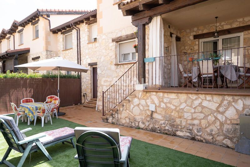 Adosado en venta Riaza, Segovia. Ref: 1468. Cajal Gestión Inmobiliaria