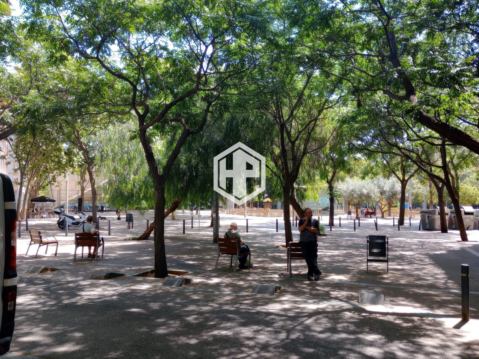 PISO EXTERIOR DE 2 HABITACIONES  CON BALCON OBRA SEMI -NUEVA