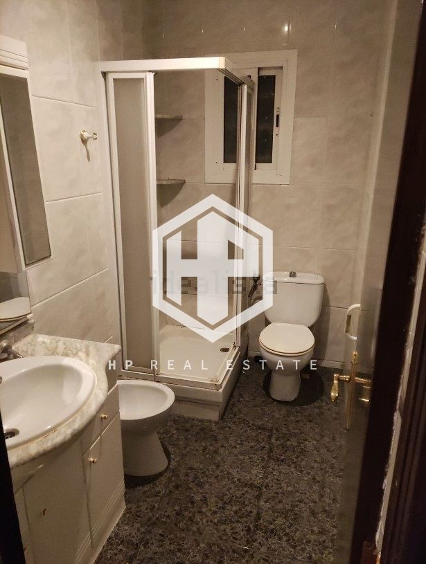 PISO EN VENTA EN CALLE CONCEPCIÓN ARENAL CON 3 HABITACIONES Y 1 BAÑO A REFORMAR