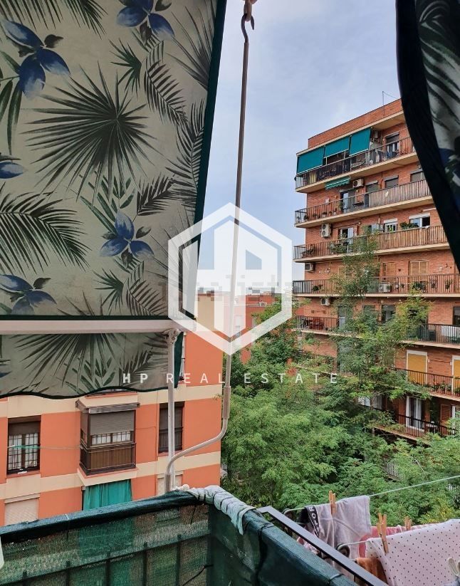 PISO EXTERIOR DE 2 HABITACIONES CON BALCON