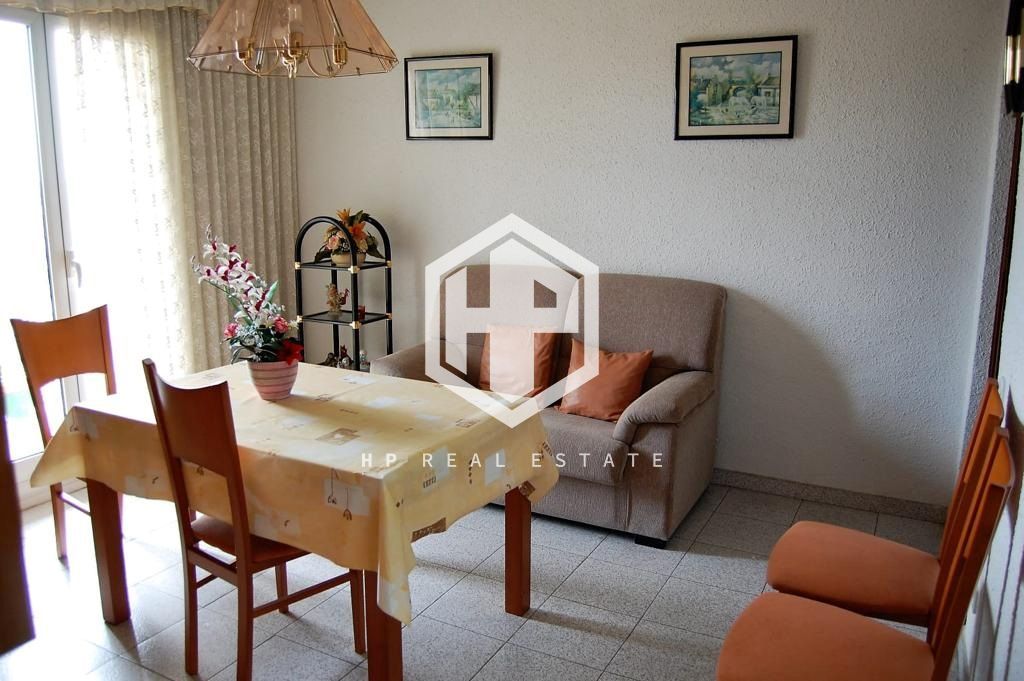 SE VENDE PISO EXTERIOR EN AVENIDA MERIDIANA