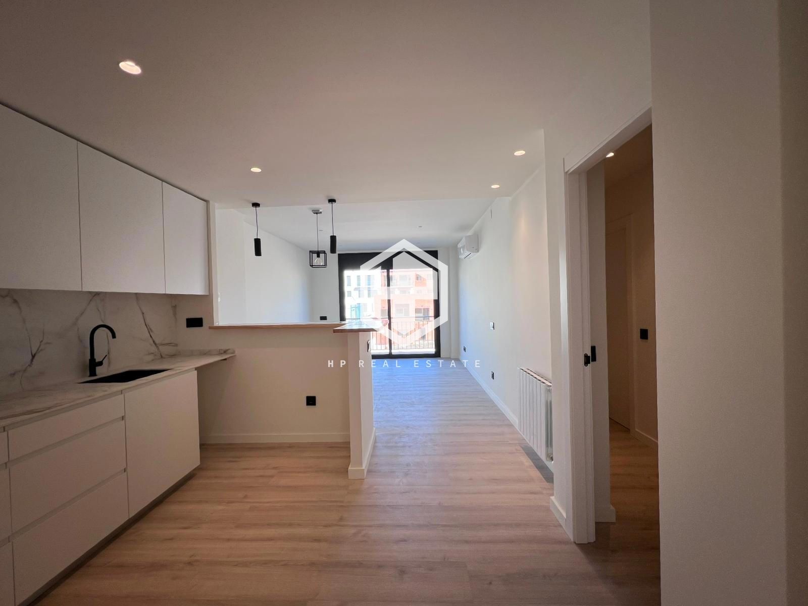 Dúplex en venta Girona. Ref: 2281. HP Real Estate 