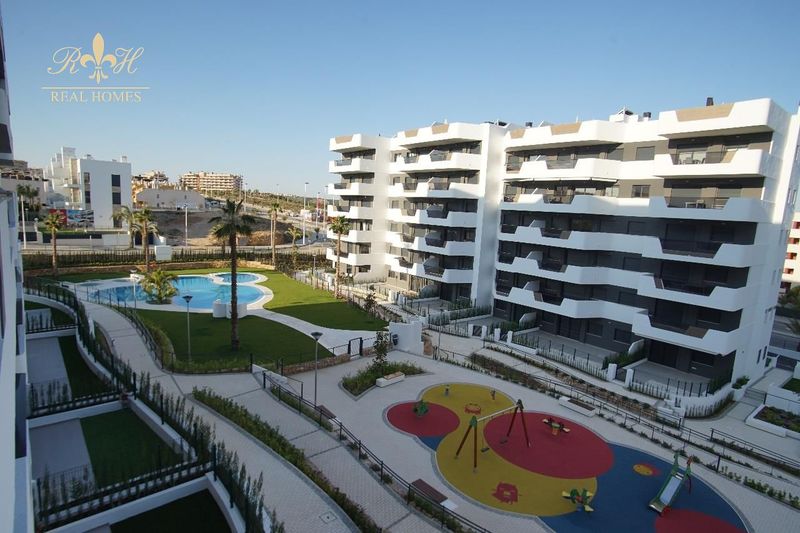 Piso en venta Alicante/Alacant, Alicante. Ref: 1017. Real Homes