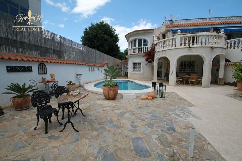 Adosado en venta El Albir, Alicante. Ref: 1106. Real Homes
