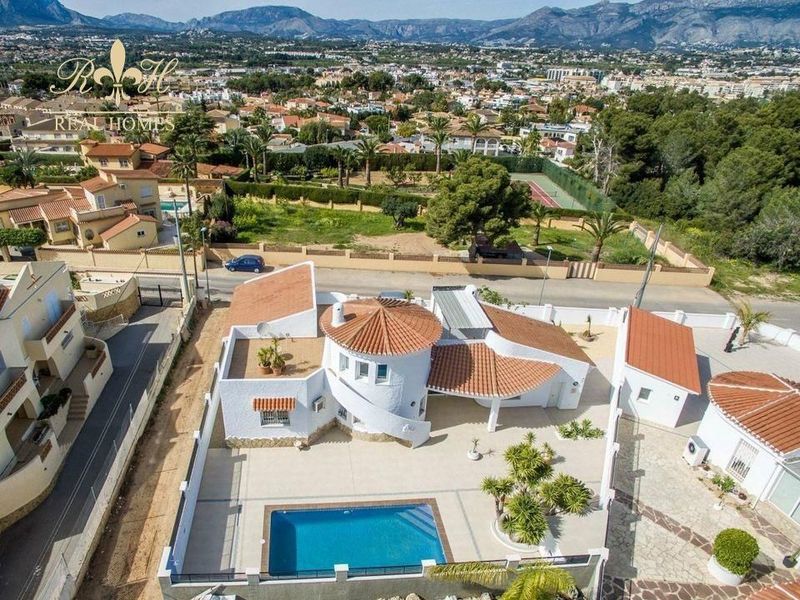 Chalet Independiente en alquiler El Albir, Alicante. Ref: 1366. Real Homes