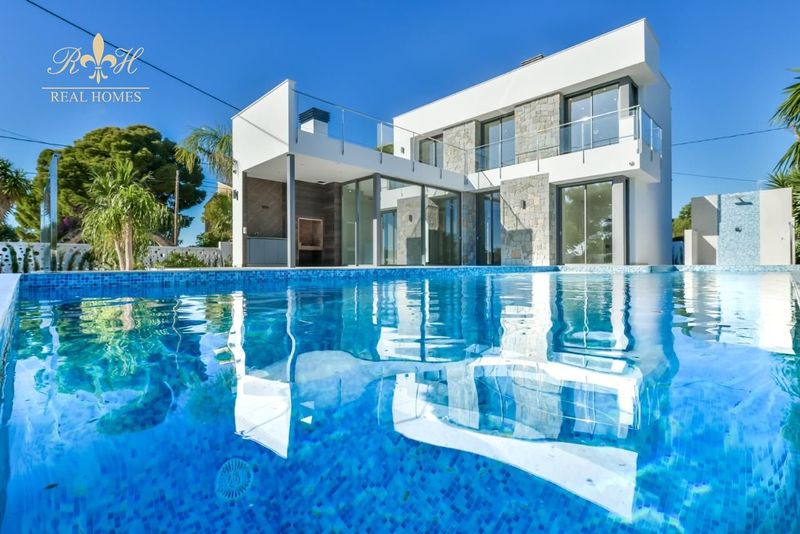 Chalet Independiente en venta Calp/Calpe, Alicante. Ref: 1391. Real Homes