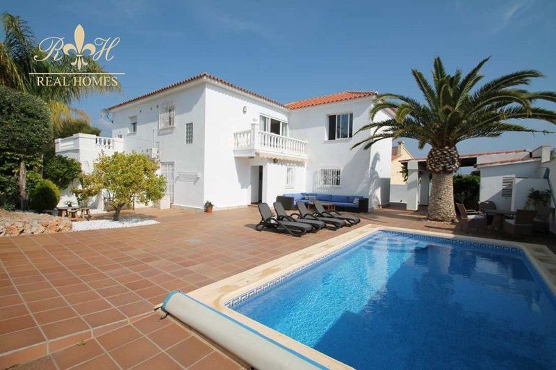 Chalet Independiente en alquiler El Albir, Alicante. Ref: 1482. Real Homes