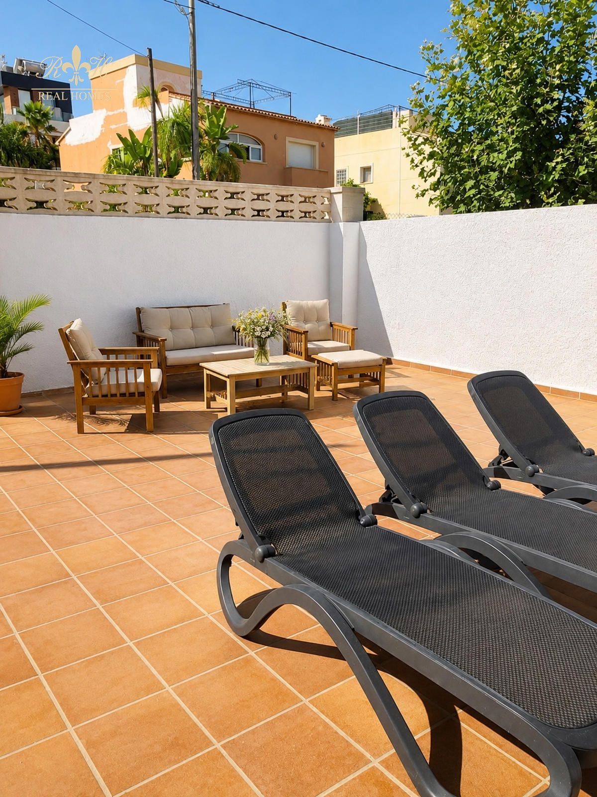Espectacular adosado con piscina privada, cocina de verano y vistas panorámicas en El Albir