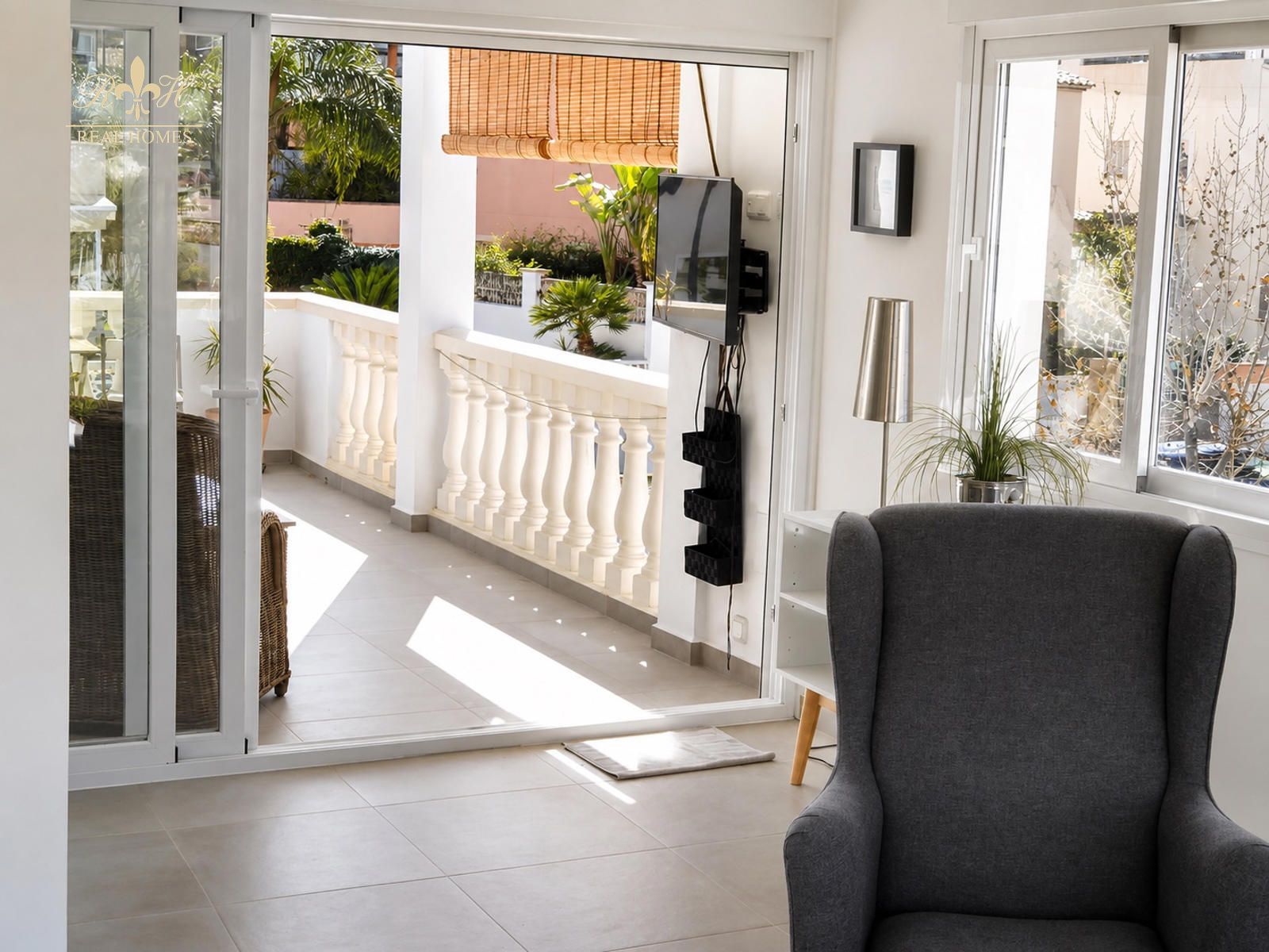 Espectacular adosado con piscina privada, cocina de verano y vistas panorámicas en El Albir