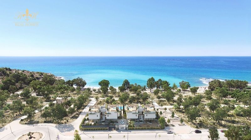 Piso en venta Villajoyosa, Alicante. Ref: 1979. Real Homes