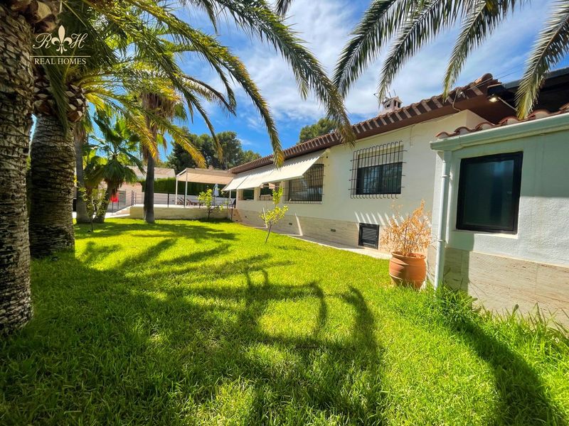 Chalet Independiente en venta La Nucia, Alicante. Ref: 2041. Real Homes