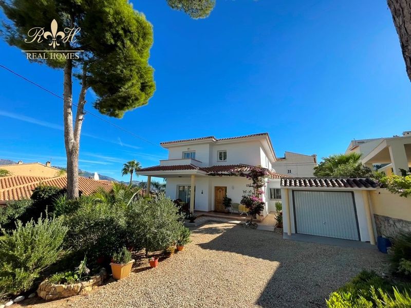 Chalet Independiente en venta El Albir, Alicante. Ref: 2086. Real Homes