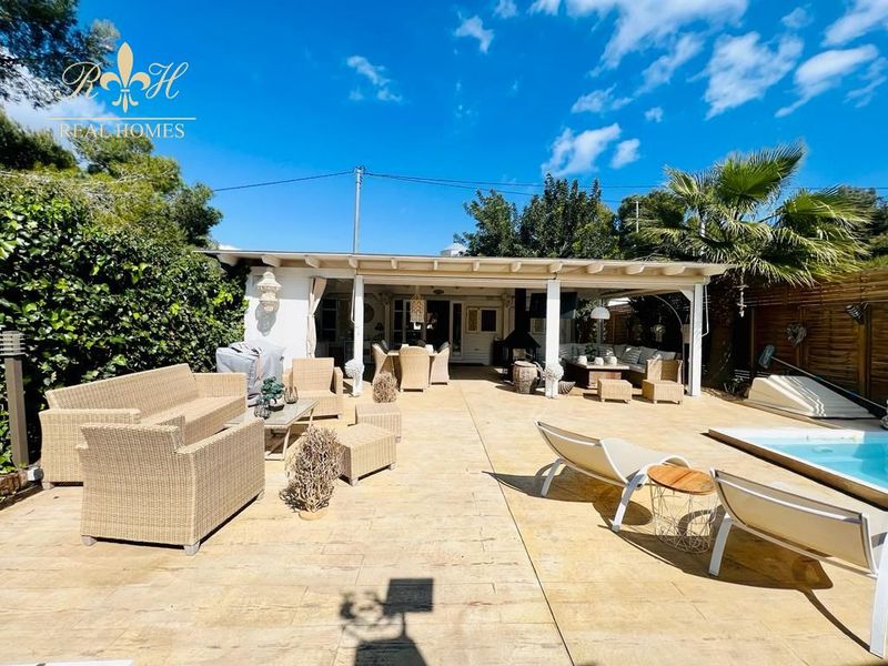 Chalet Independiente en alquiler El Albir, Alicante. Ref: 2135. Real Homes