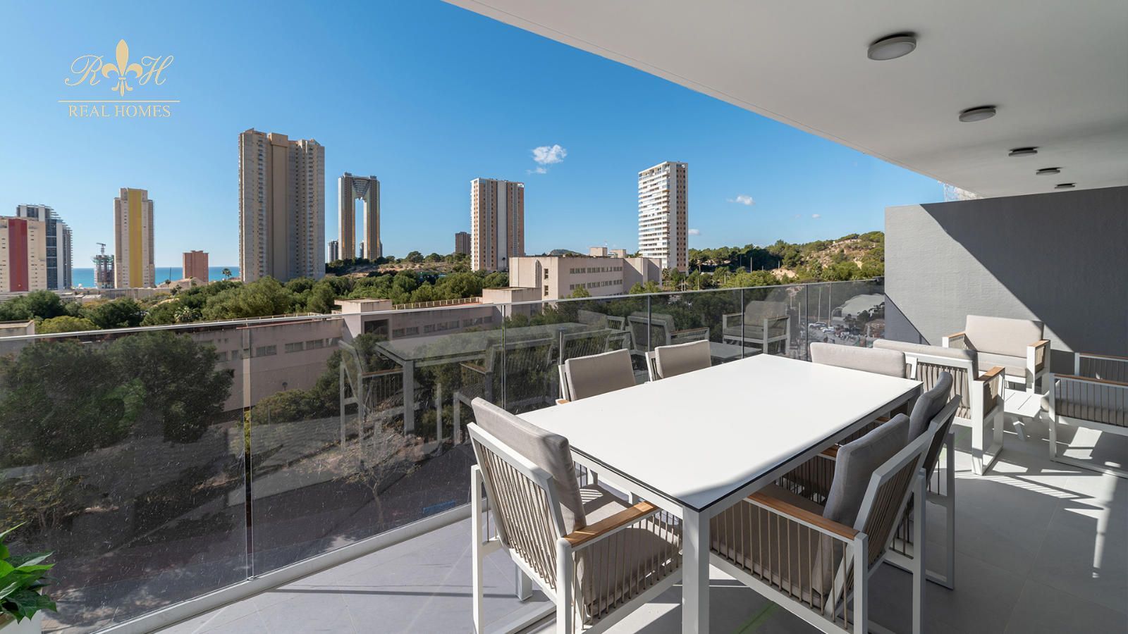 Piso en venta Benidorm, Alicante. Ref: 2205. Real Homes