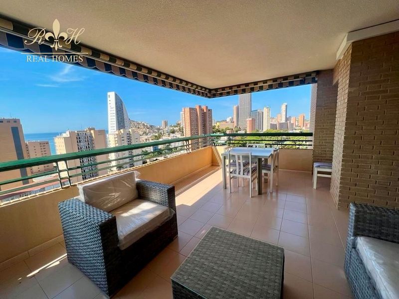 Piso en alquiler Benidorm, Alicante. Ref: 2219. Real Homes