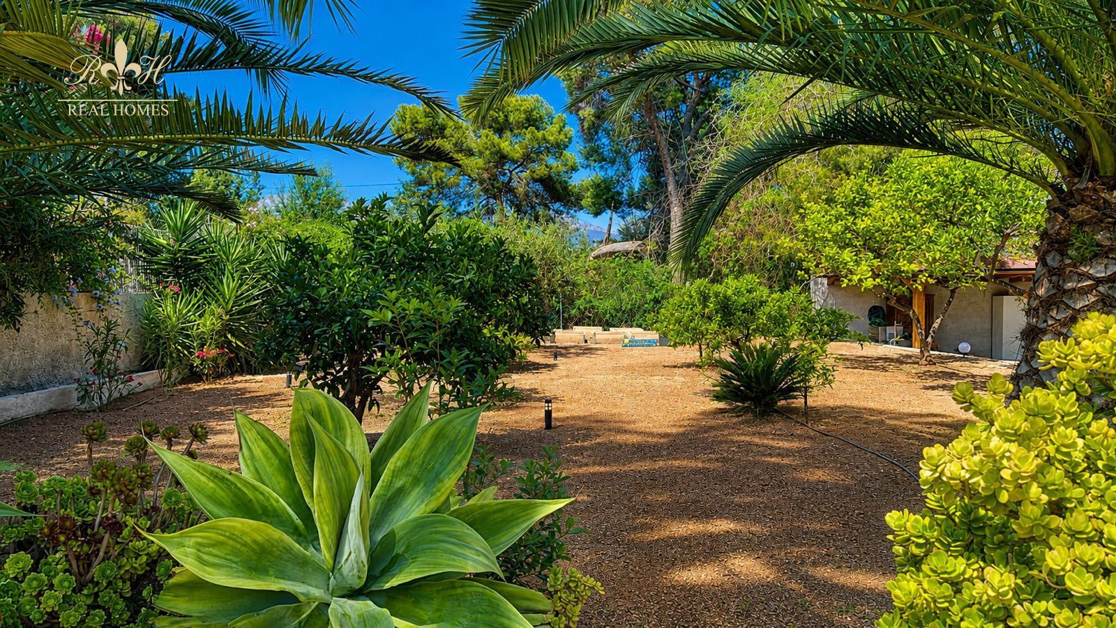 Casa de campo con piscina privada en Alfaz del Pi en alquiler de SEPTIEMBRE 2026 a JUNIO 2027