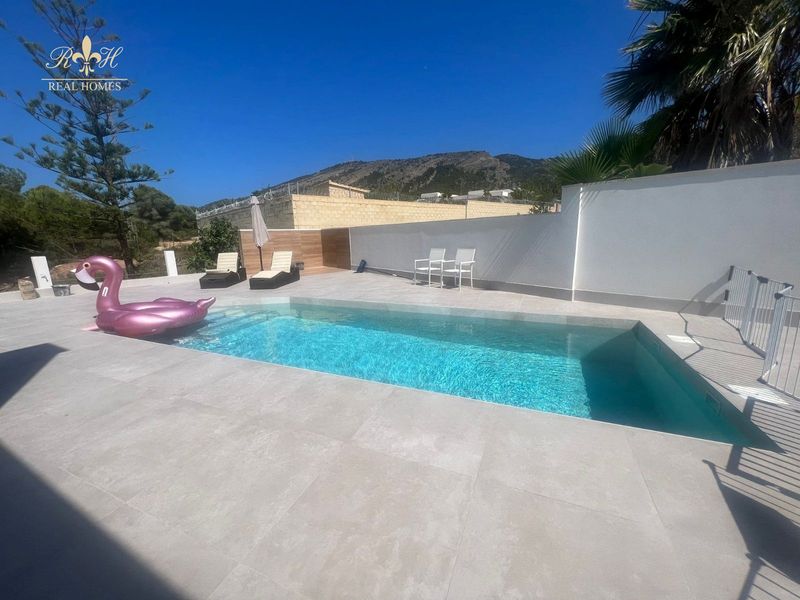 Chalet Independiente en alquiler El Albir, Alicante. Ref: 2239. Real Homes