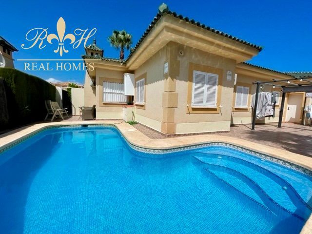 Chalet Independiente en venta El Albir, Alicante. Ref: 2253. Real Homes