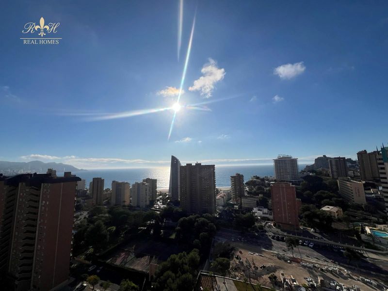 Piso en alquiler Benidorm, Alicante. Ref: 2328. Real Homes