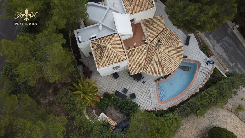 Chalet Independiente en venta Altea la Vella, Alicante. Ref: 2341. Real Homes