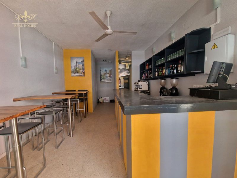 Local Comercial en alquiler y traspaso Benidorm, Alicante. Ref: 2362. Real Homes