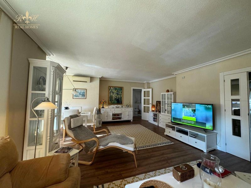 Piso en venta Benidorm, Alicante. Ref: 2485. Real Homes