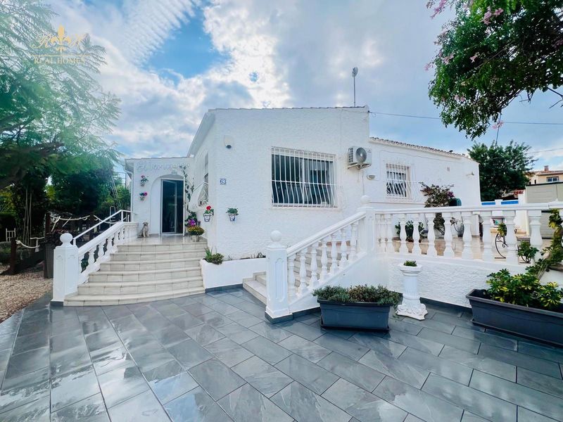 Chalet Independiente en venta El Albir, Alicante. Ref: 2505. Real Homes