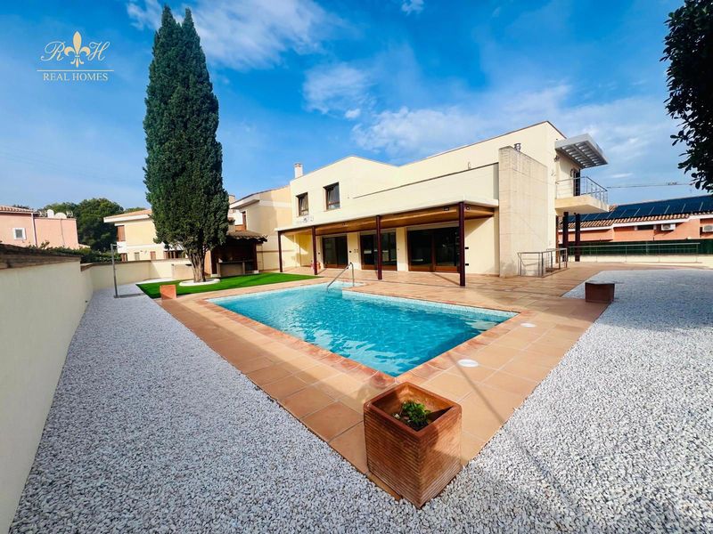 Chalet Independiente en venta El Albir, Alicante. Ref: 2536. Real Homes