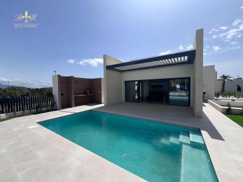 Chalet Independiente en venta Polop, Alicante. Ref: 2622. Real Homes