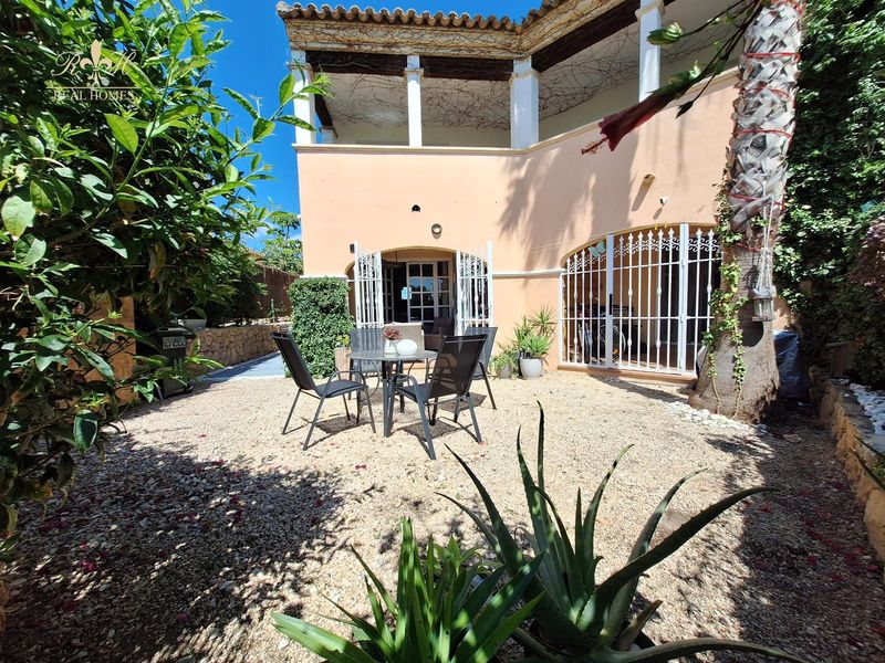 Radhus till salu Finestrat, Alicante. Ref: 2631. Real Homes