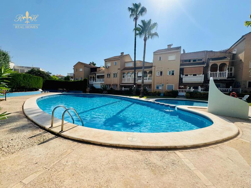 Dúplex en alquiler El Albir, Alicante. Ref: 2669. Real Homes