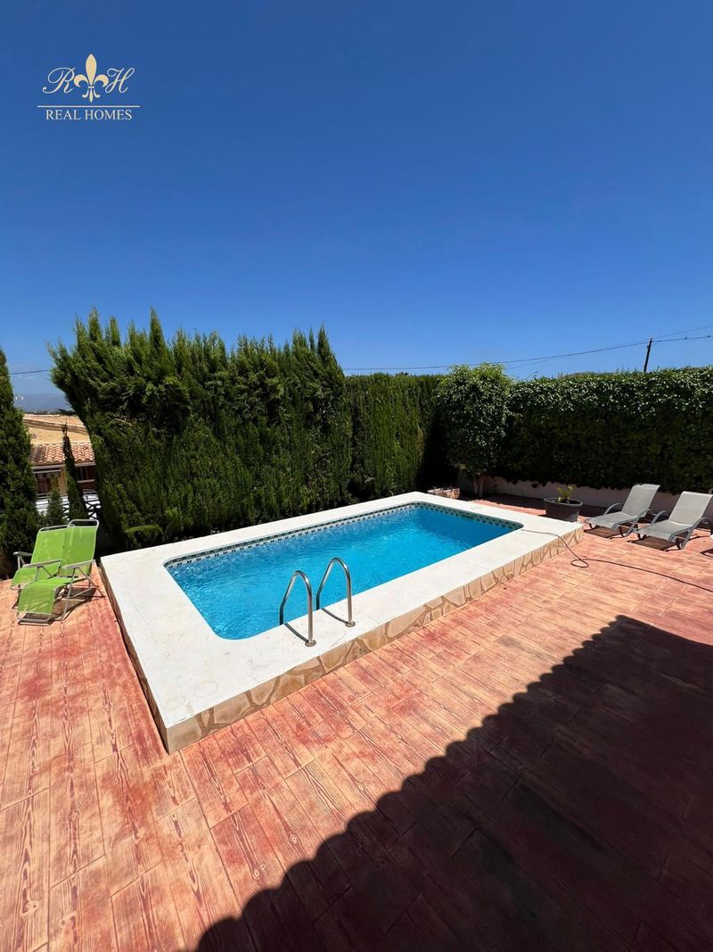 Chalet Independiente en alquiler El Albir, Alicante. Ref: 2674. Real Homes
