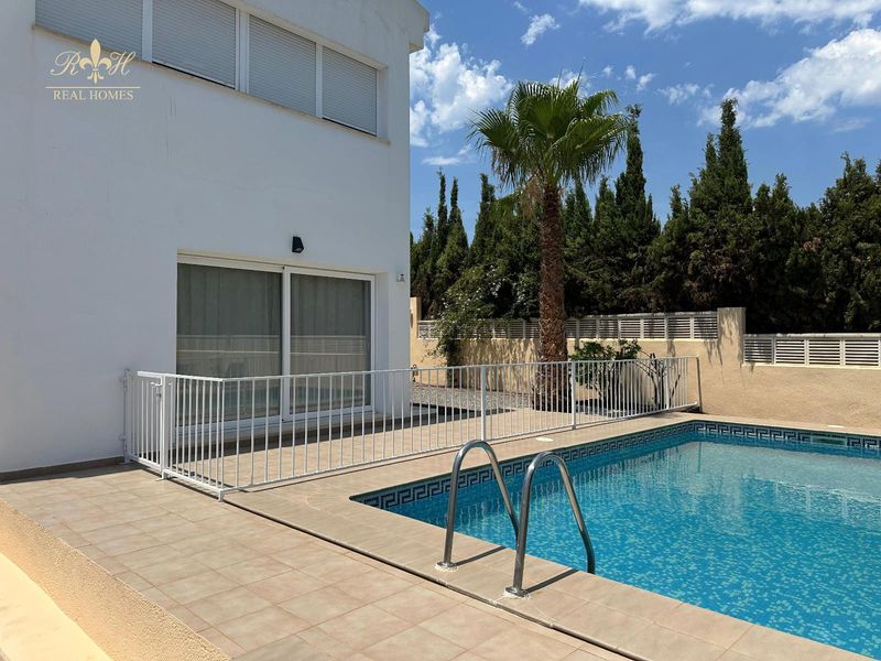 Adosado en alquiler Alfaz del Pi, Alicante. Ref: 2713. Real Homes