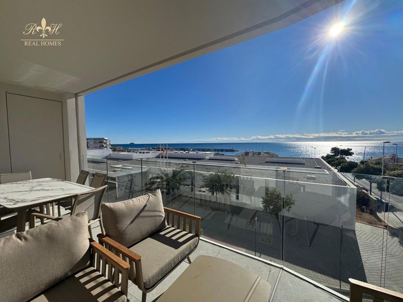 Piso en venta Villajoyosa, Alicante. Ref: 2722. Real Homes