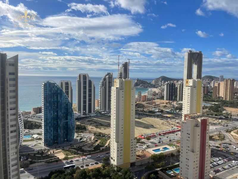 Piso en alquiler Benidorm, Alicante. Ref: 2764. Real Homes