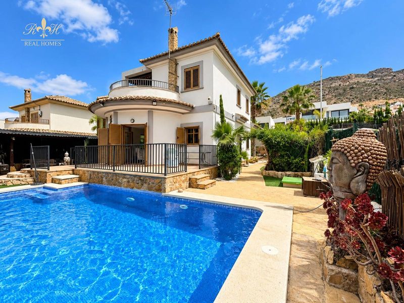 Chalet Independiente en venta Finestrat, Alicante. Ref: 2801. Real Homes