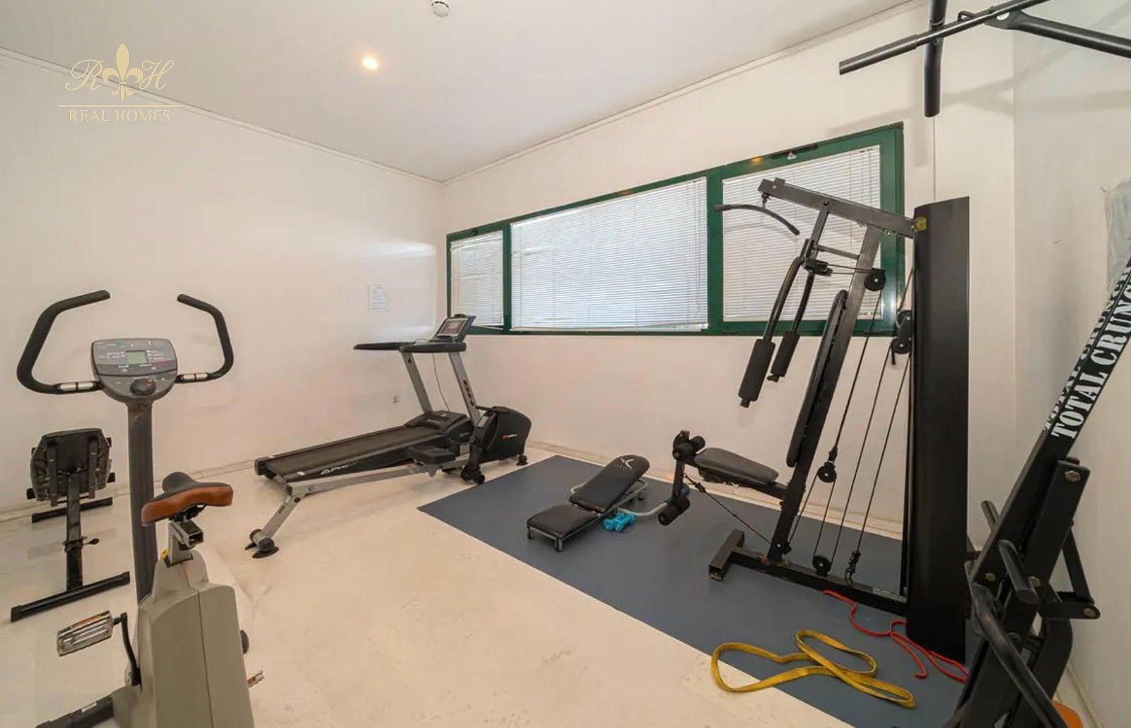 Exclusiva Vivienda con Vistas Panorámicas al Mar en la Cala de Benidorm - Foto 4