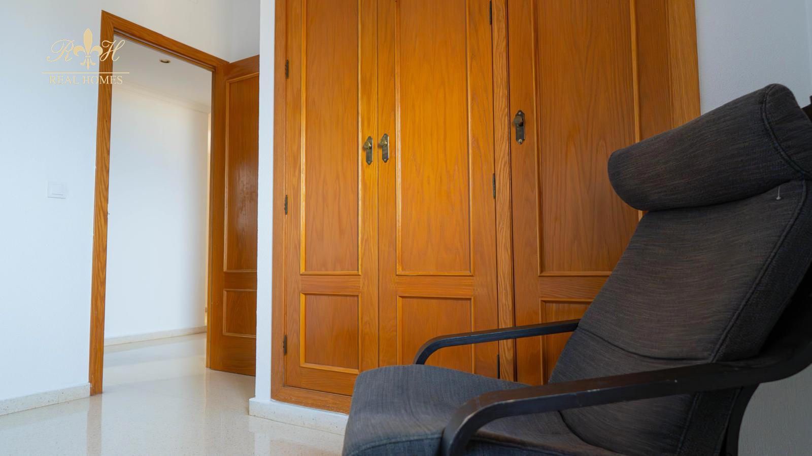 Exclusiva Vivienda con Vistas Panorámicas al Mar en la Cala de Benidorm - Foto 6
