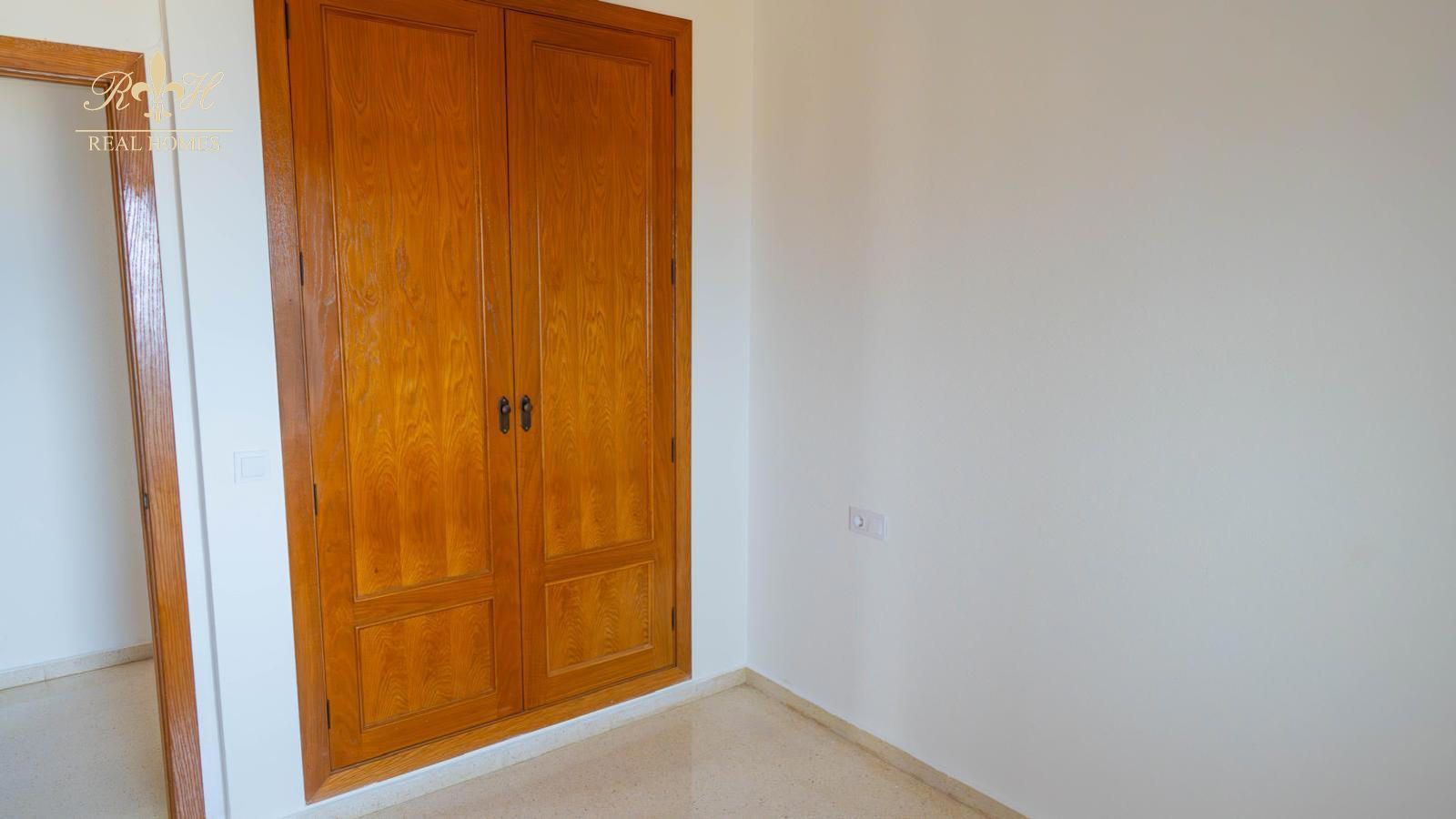 Exclusiva Vivienda con Vistas Panorámicas al Mar en la Cala de Benidorm - Foto 7