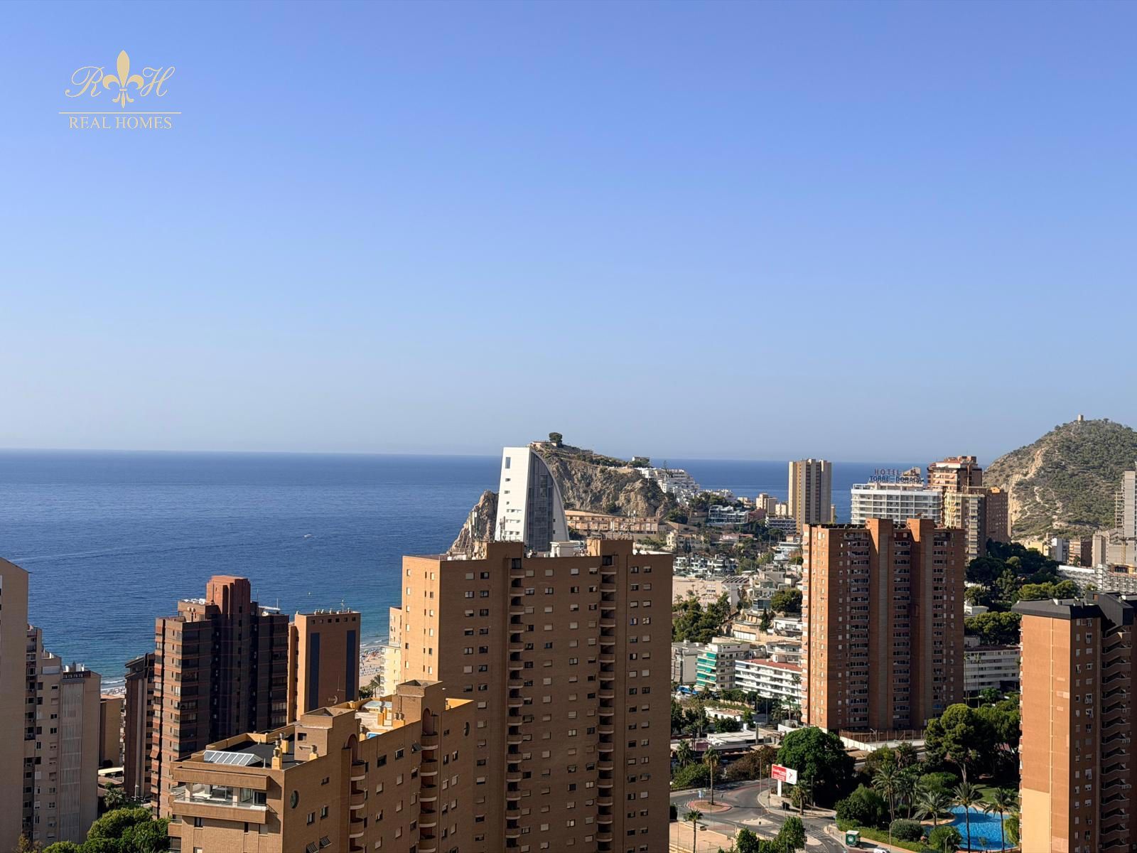 Exclusiva Vivienda con Vistas Panorámicas al Mar en la Cala de Benidorm - Foto 42