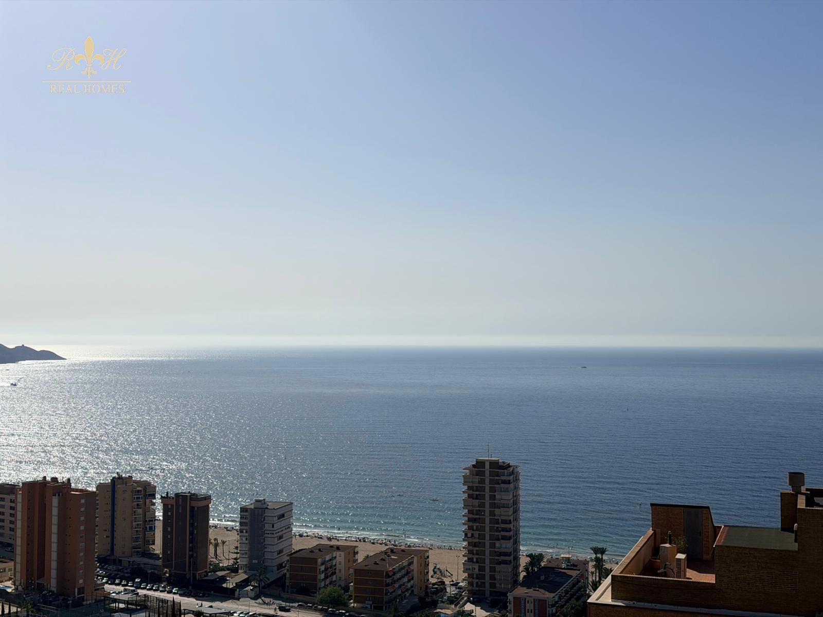 Exclusiva Vivienda con Vistas Panorámicas al Mar en la Cala de Benidorm - Foto 43