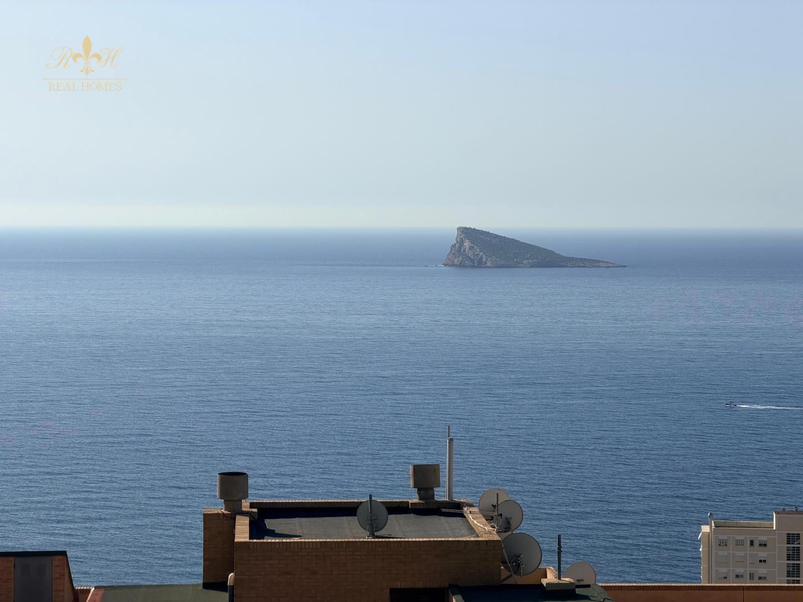 Exclusiva Vivienda con Vistas Panorámicas al Mar en la Cala de Benidorm - Foto 49