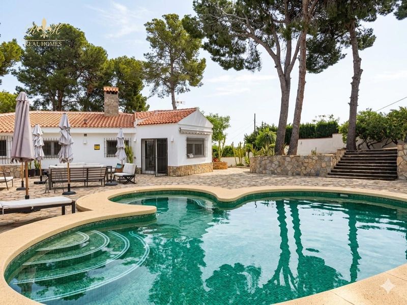 Chalet Independiente en venta La Nucia, Alicante. Ref: 2817. Real Homes