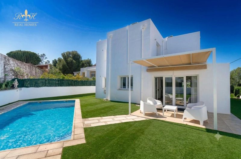 Chalet Independiente en venta El Albir, Alicante. Ref: 2820. Real Homes