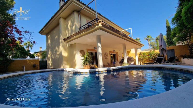 Adosado en venta El Albir, Alicante. Ref: 2830. Real Homes