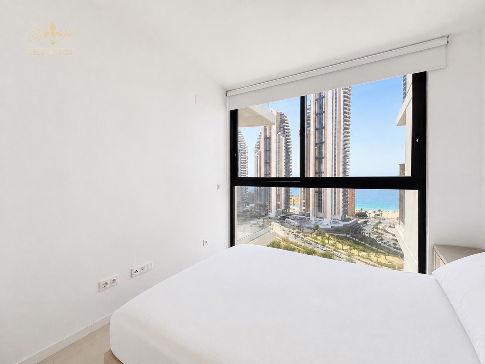 Piso de lujo con vistas al mar y al skyline de Benidorm