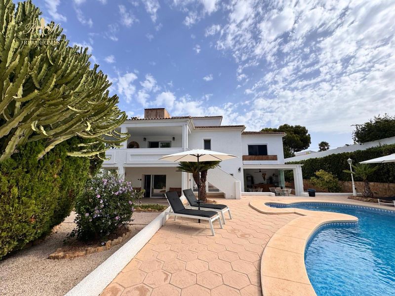 Chalet Independiente en venta El Albir, Alicante. Ref: 2866. Real Homes