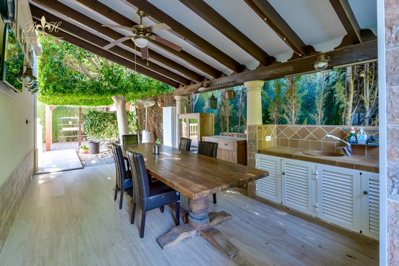 Exclusivo chalet independiente con piscina privada y espectaculares vistas panorámicas - Foto 46