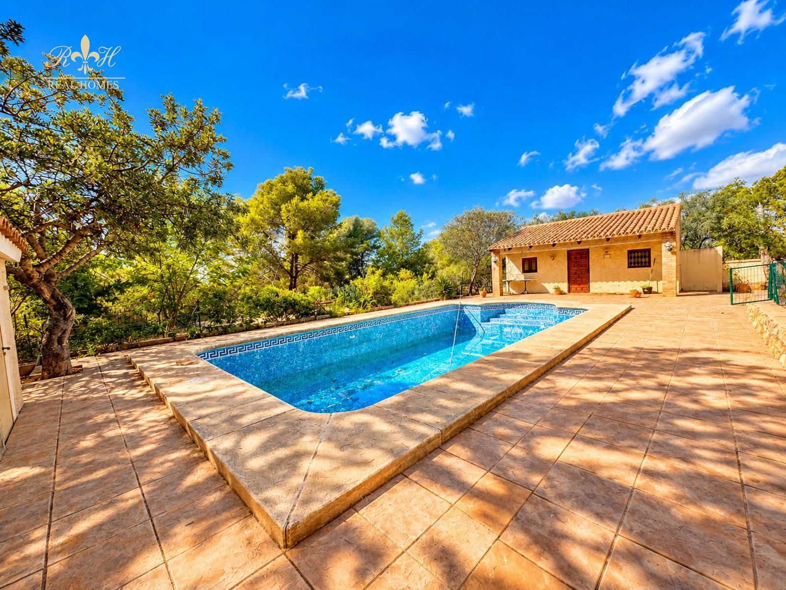 Chalet independiente de una sola planta para reformar en Benidorm - Foto 15